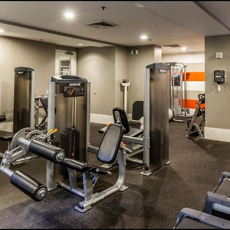 Fully Furnished Suites In Olympic Santa Monica Exterior photo
