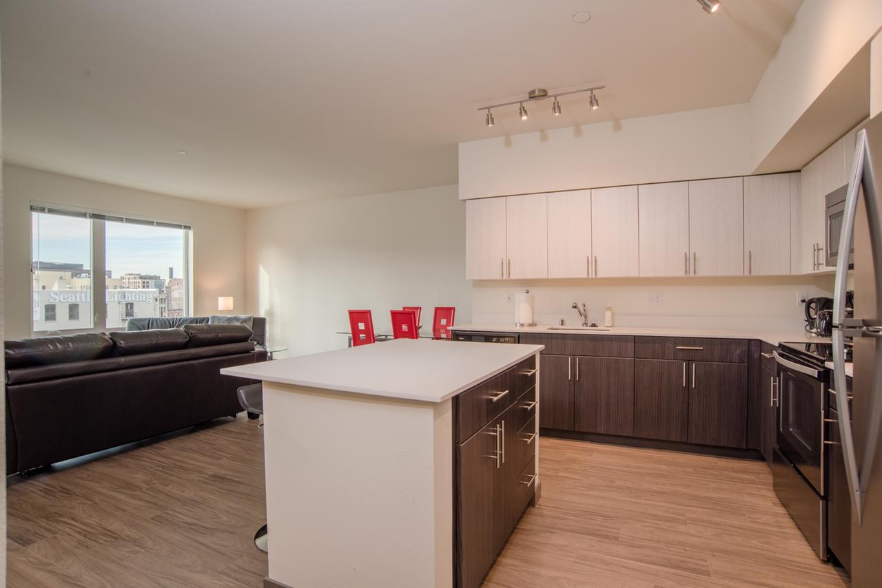 Fully Furnished Suites In Olympic Santa Monica Exterior photo