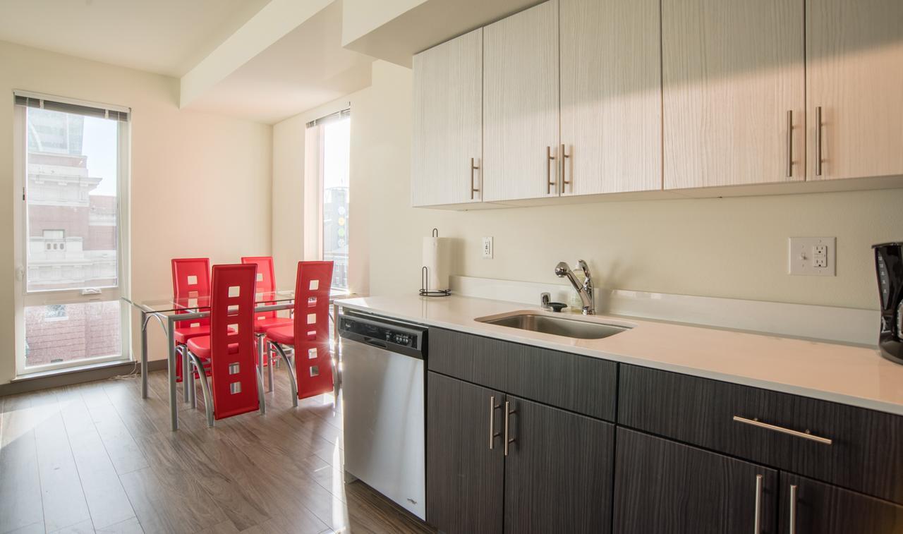 Fully Furnished Suites In Olympic Santa Monica Exterior photo