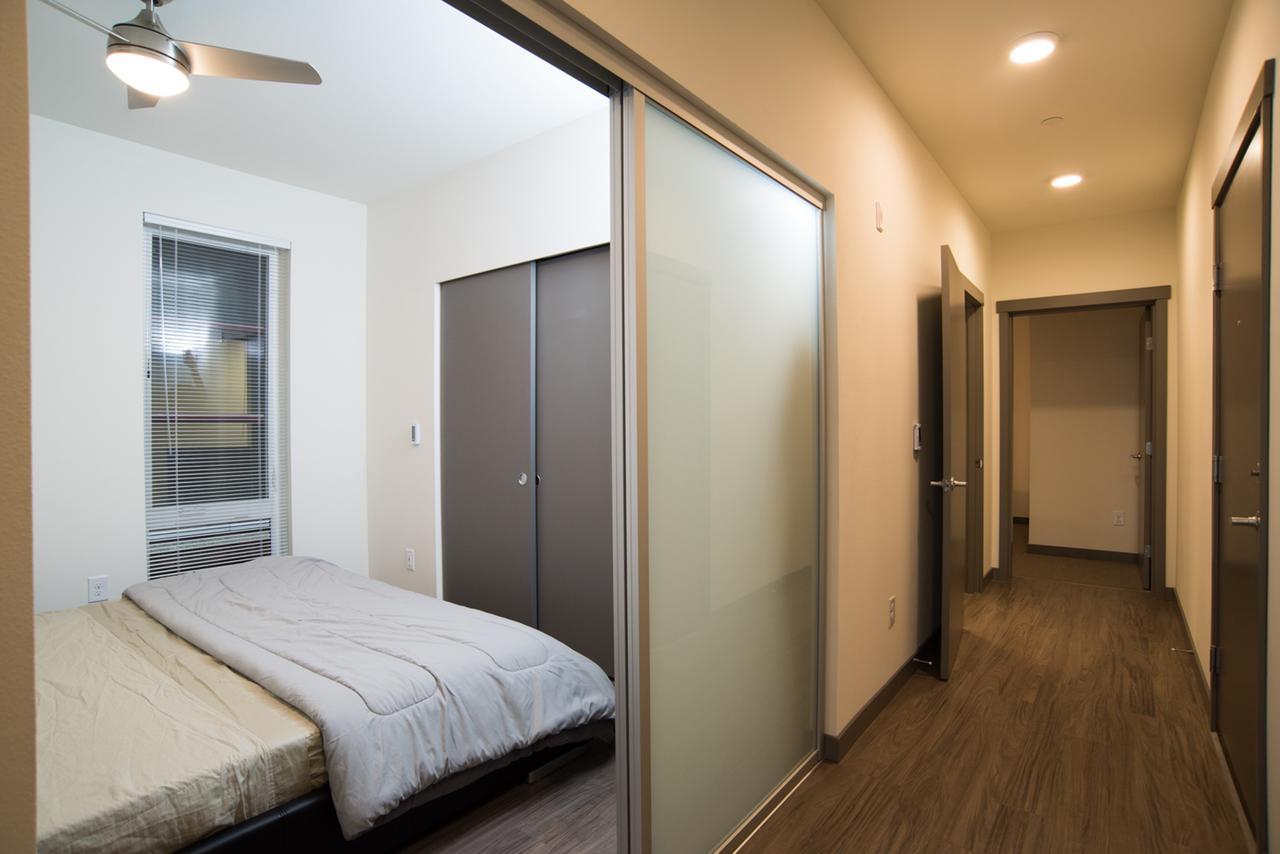 Fully Furnished Suites In Olympic Santa Monica Exterior photo