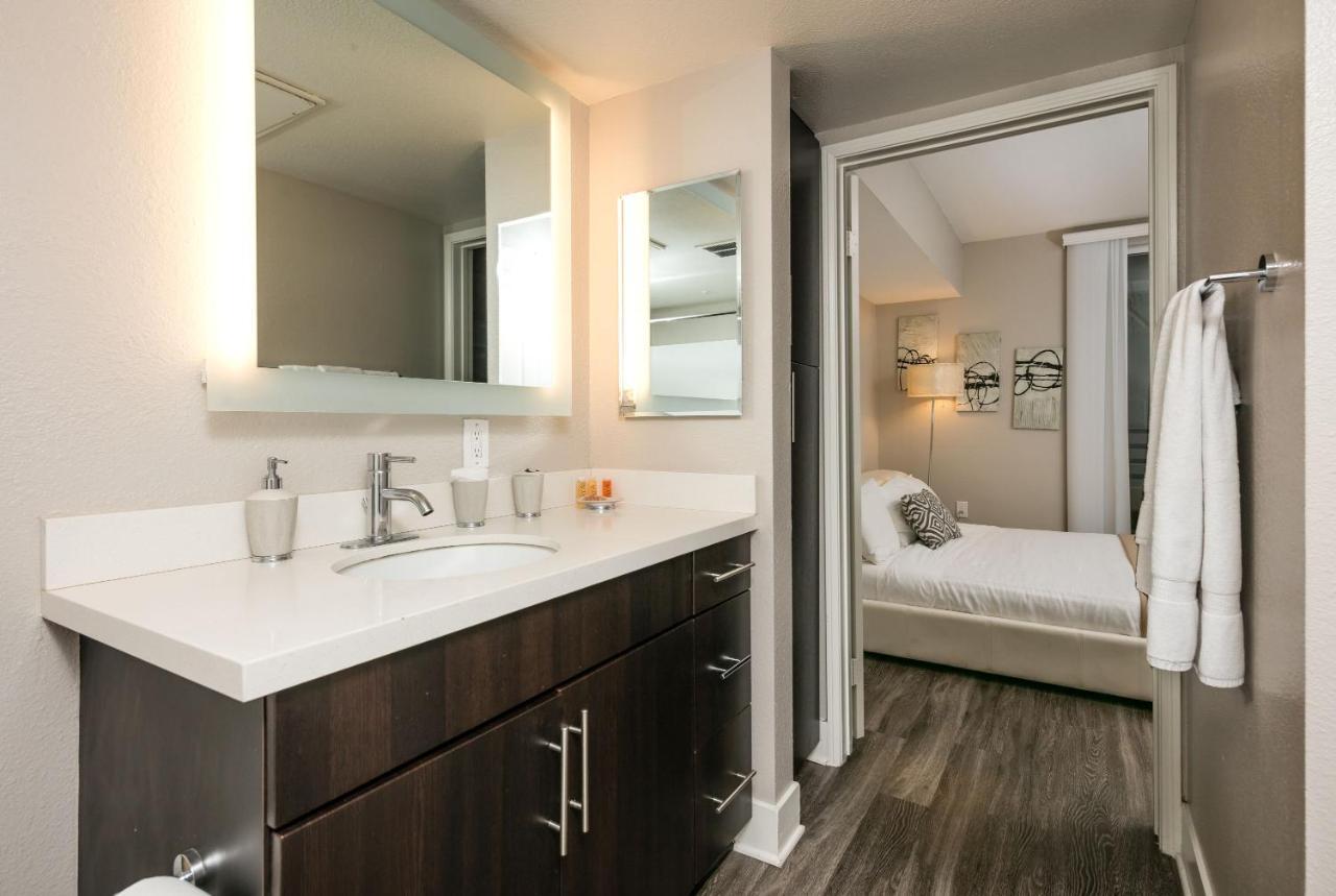 Fully Furnished Suites In Olympic Santa Monica Exterior photo